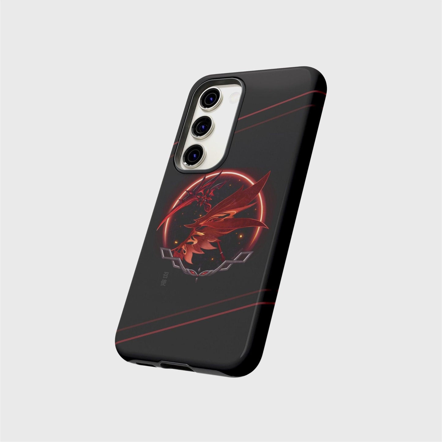 Samsung Tough Case in Black featuring a design inspired by Arlecchino, with a red wing and a red scythe crossed in the middle of a crimson black eclipse background with grey links framing the bottom half. Her name is written vertically in Japanese on the left bottom side of the logo in small characters.